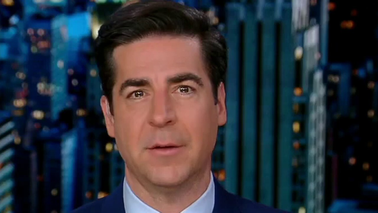  Jesse Watters: The East Palestine mayor is being forced to beg