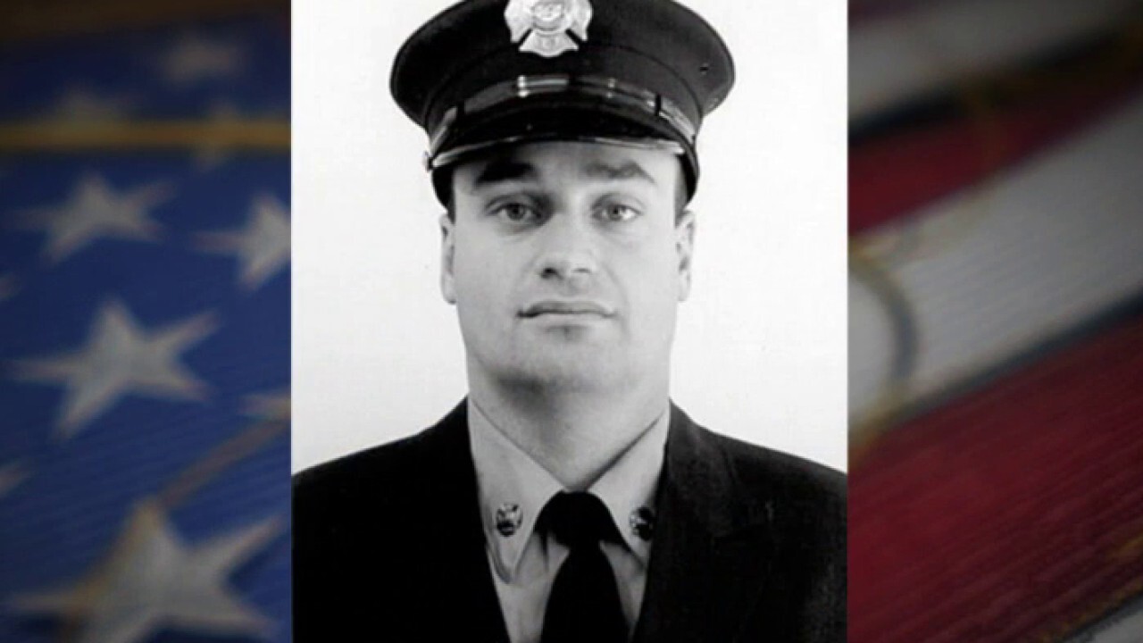 Tunnel to Towers CEO honors 9/11 hero FDNY firefighter Stephen Siller