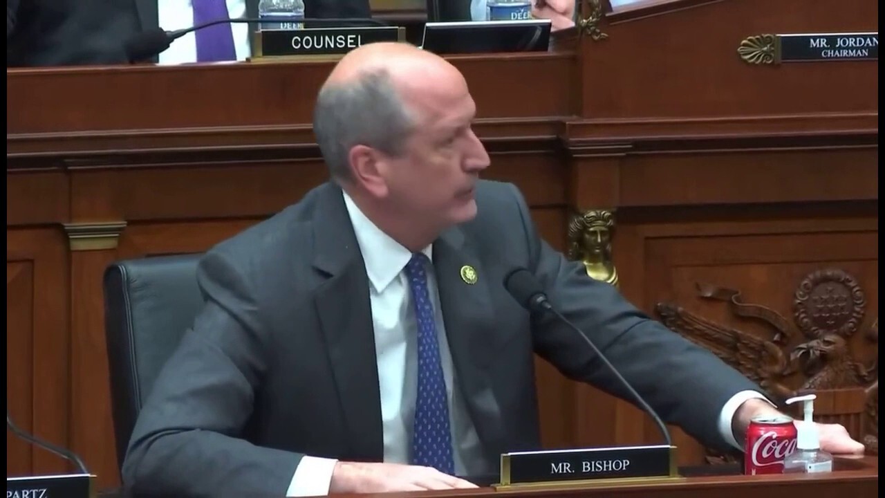 GOP Congressman calls out Woke Left: 'I'm not gonna yield!'