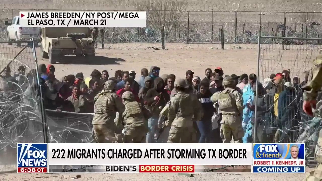 Властите в Тексас издирват 2 издирвани мигранти, публикуват снимки на други в блъсканицата на границата през март