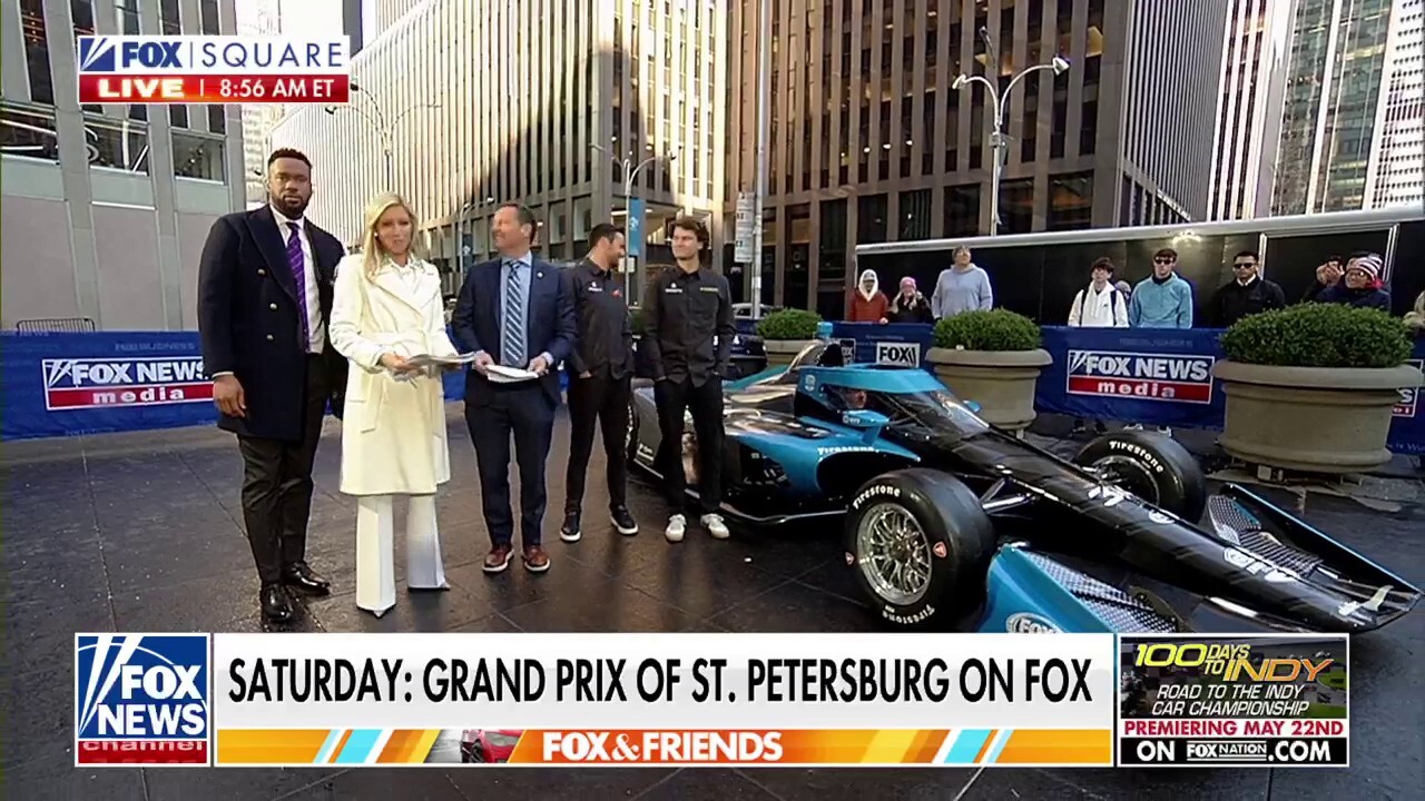 IndyCar drivers make a pitstop on Fox Square 