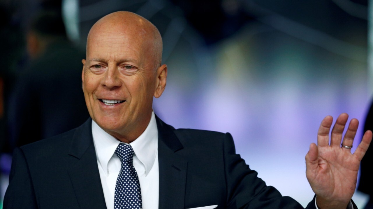 Bruce Willis' family announces aphasia diagnosis