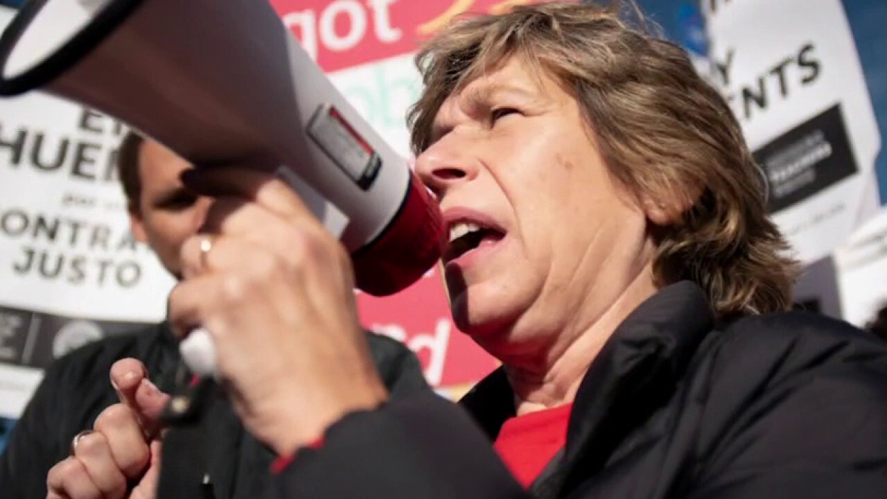 Randi Weingarten criticizes anti-CRT efforts