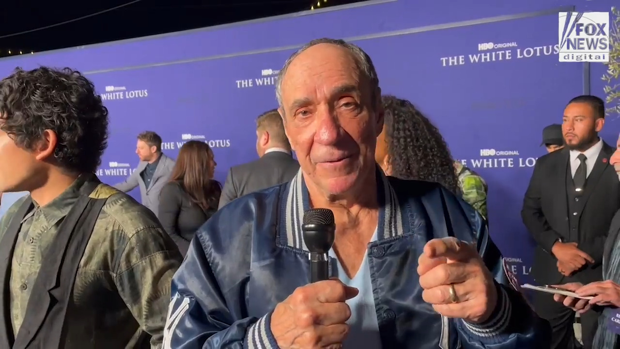 ‘The White Lotus’: F. Murray Abraham on working with Jennifer Coolidge and ‘The Sopranos’ star Michael Imperioli