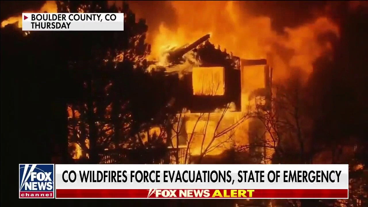 Devastating wildfire sweeps through Colorado towns, destroying hundreds of homes
