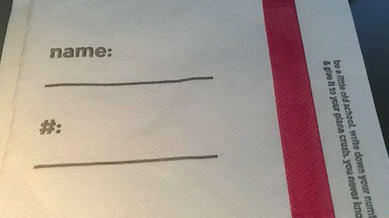Delta hands out napkins encouraging passengers to flirt, give out phone numbers