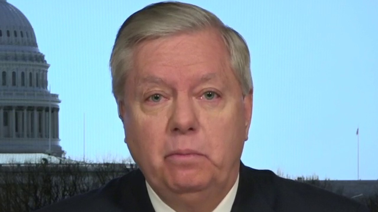 Sen. Graham: $1T COVID-19 relief package will increase medical supplies, stabilize economy 