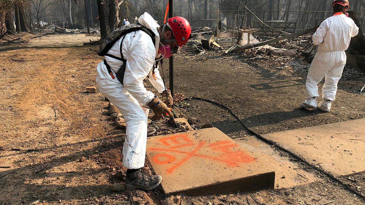 Wildfire crews face race against time as weather closes in