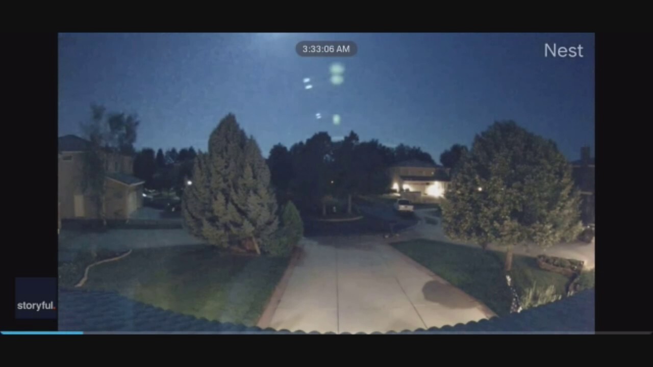  Videos capture meteor lighting up Colorado’s skies