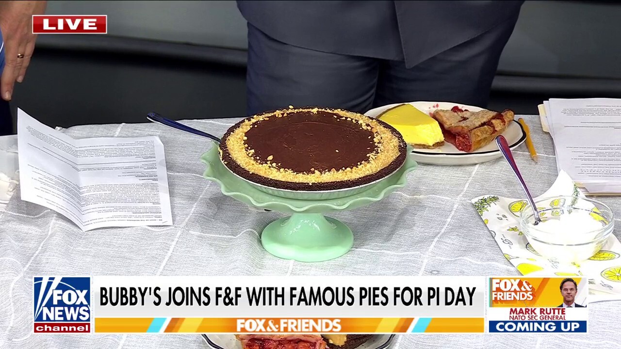 'Fox & Friends' celebrates Pi Day with sweet treats