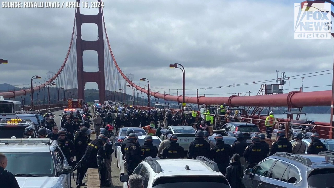 Депутат от Калифорнийския парламент осъжда „избухването“ на анти-израелските протестиращи, които затвориха моста Голдън Гейт