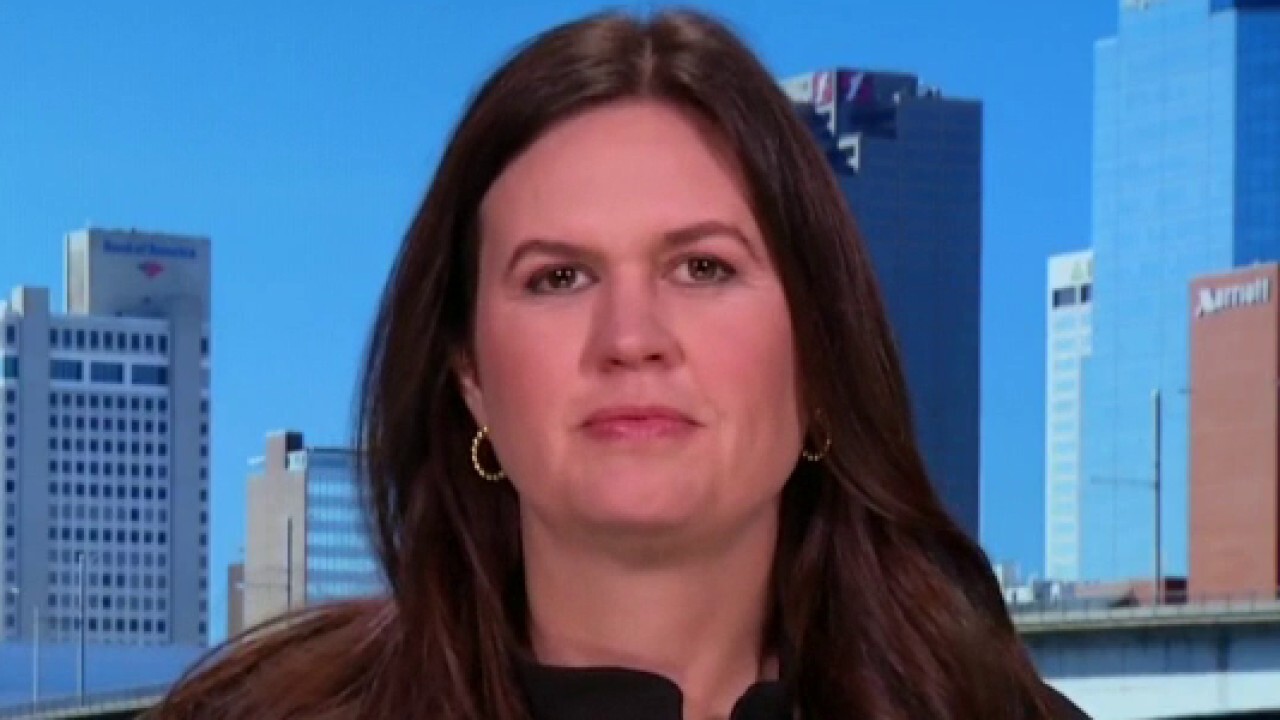 Sarah Sanders slams Biden administration for opening borders while ...