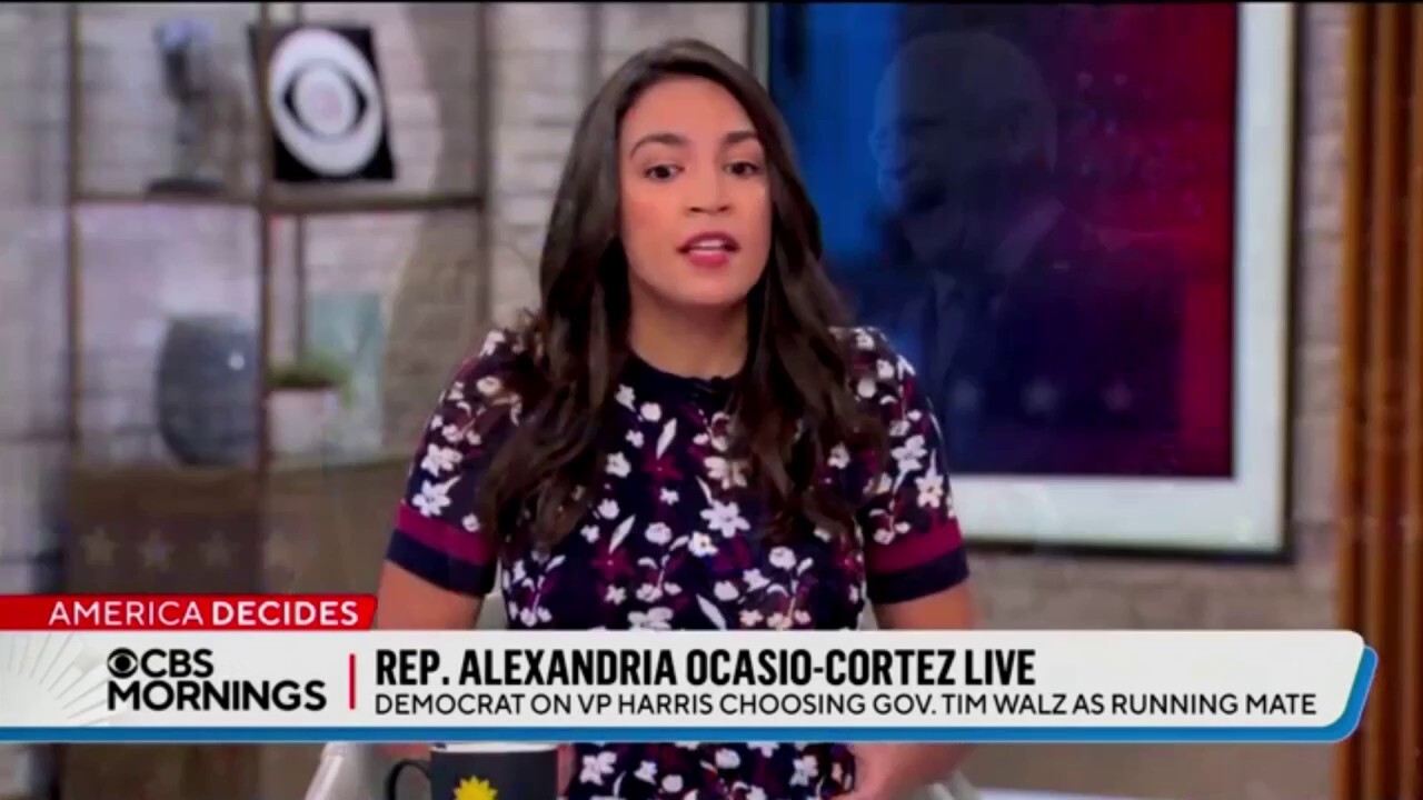 Rep. Ocasio-Cortez praises Gov. Walz as a 'uniter' during CBS interview 