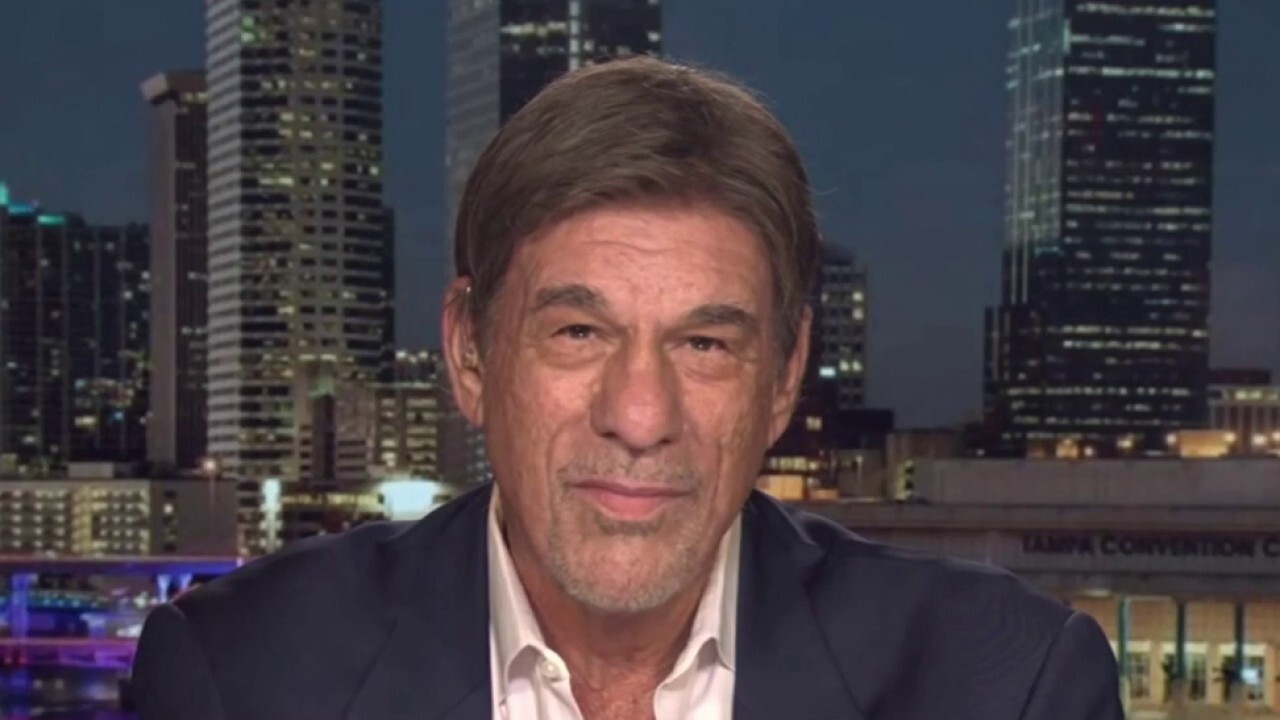 Robert Davi: Hollywood celebrities endorsing Harris aren't the Teamsters for Trump building the sets