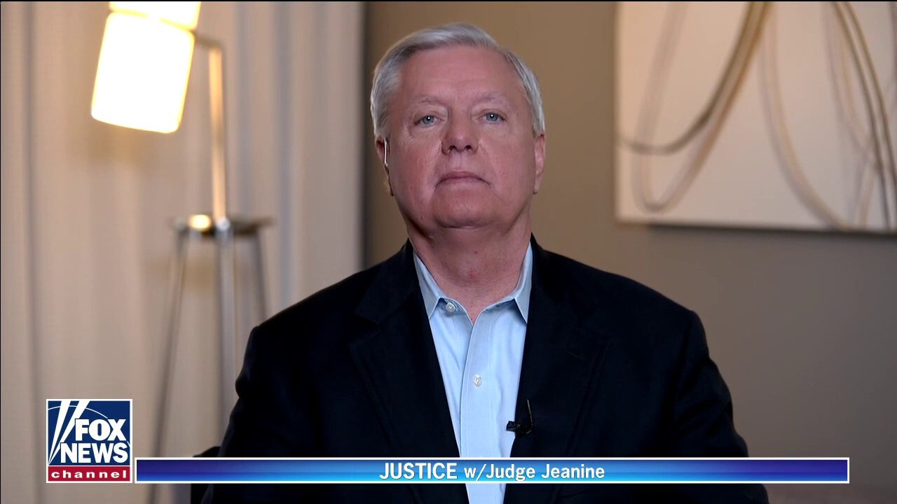 Lindsey Graham: Border crisis a 'bunch of bulls---'; Biden admin is 'criminally negligent'