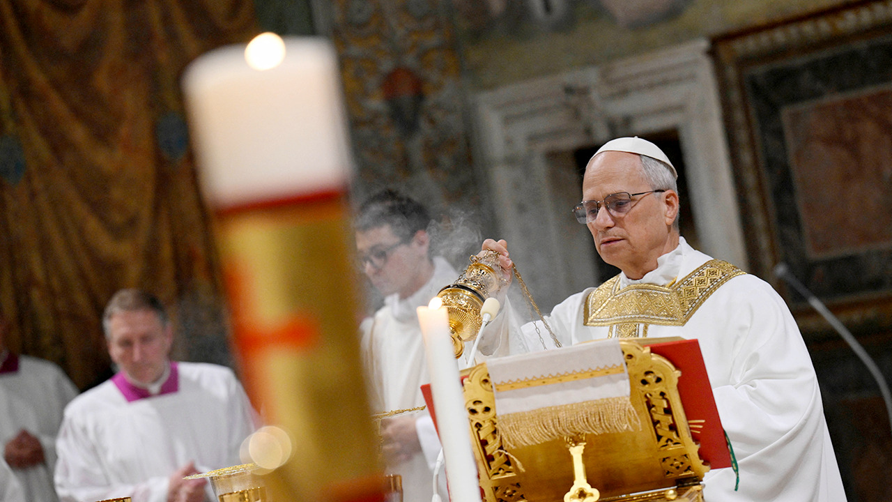 WATCH LIVE: Holy Name Cathedral hosts a Mass after the election of Pope Leo XIV