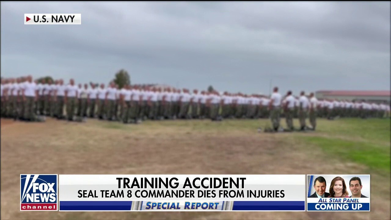 Navy SEALs pay tribute to commanding officer who died after Virginia training accident