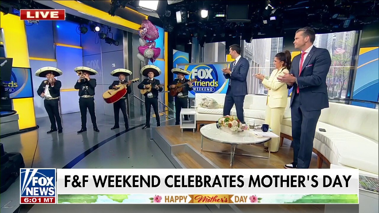 'Fox & Friends Weekend' celebrates Mother's Day 