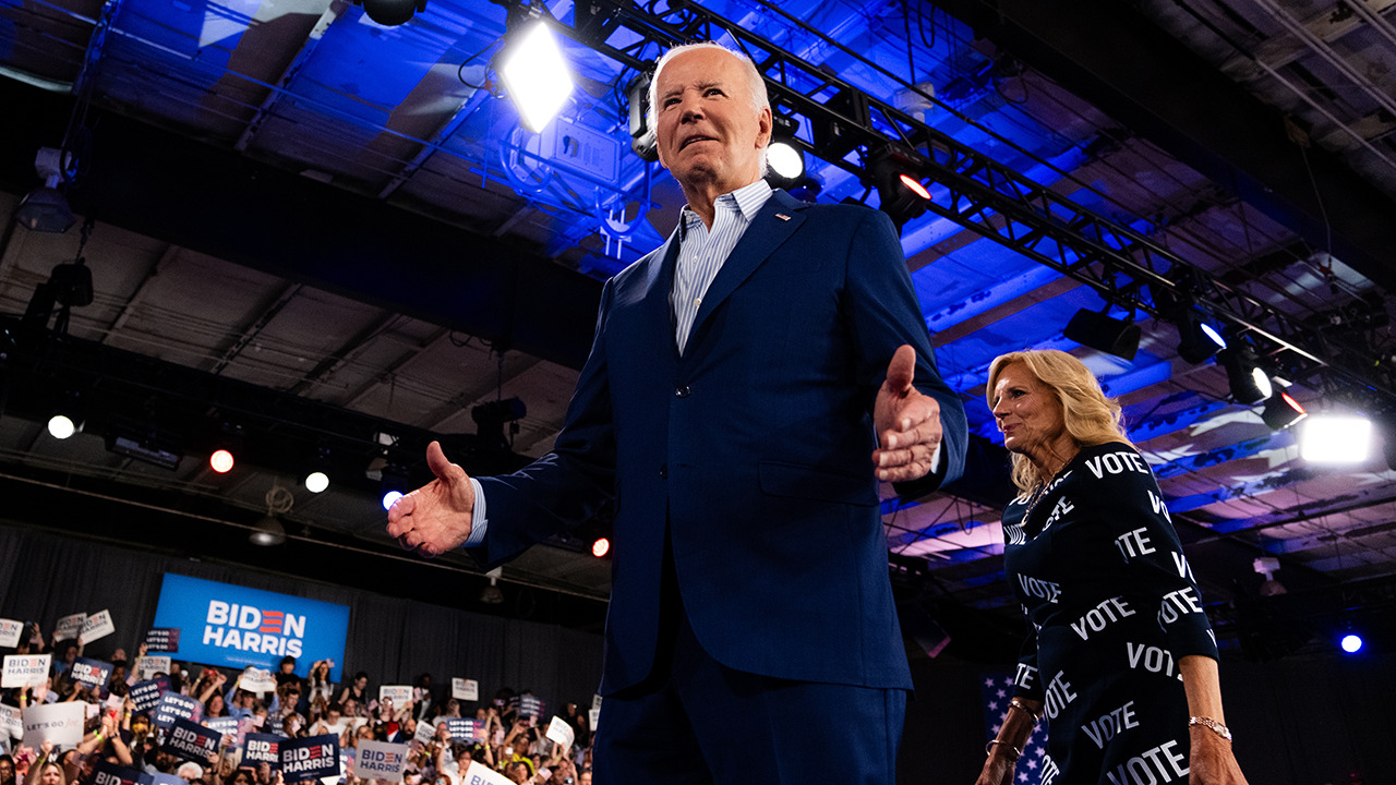 WATCH LIVE: Biden attends campaign reception in ritzy New York town