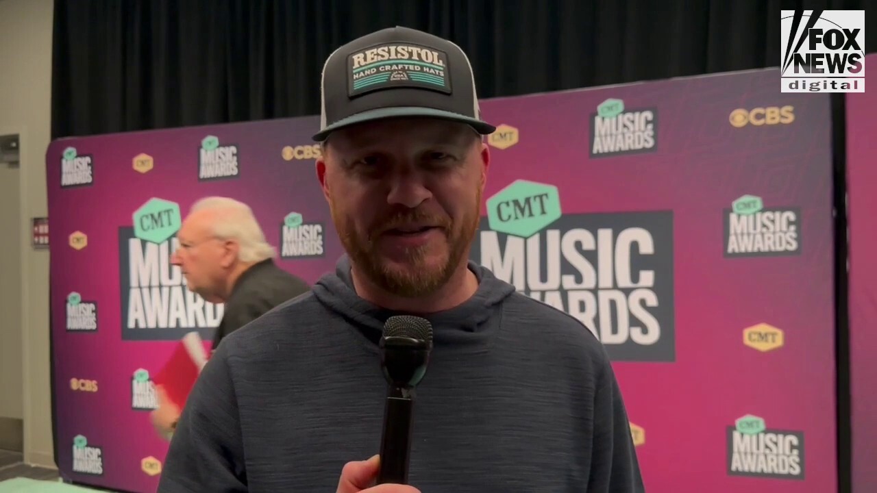 Cody Johnson on sharing the stage with Slash and Billy Gibbons at 2023 CMT Awards
