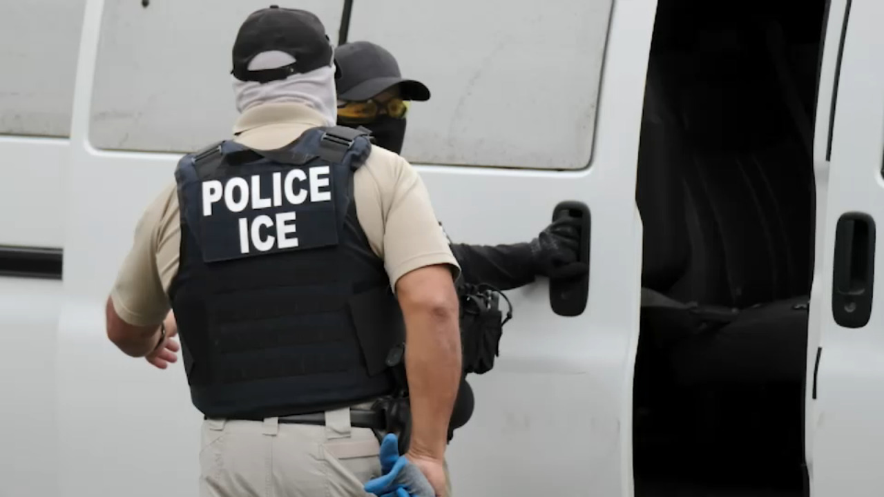 ?Cuántos ilegales han sido arrestados por ICE?   