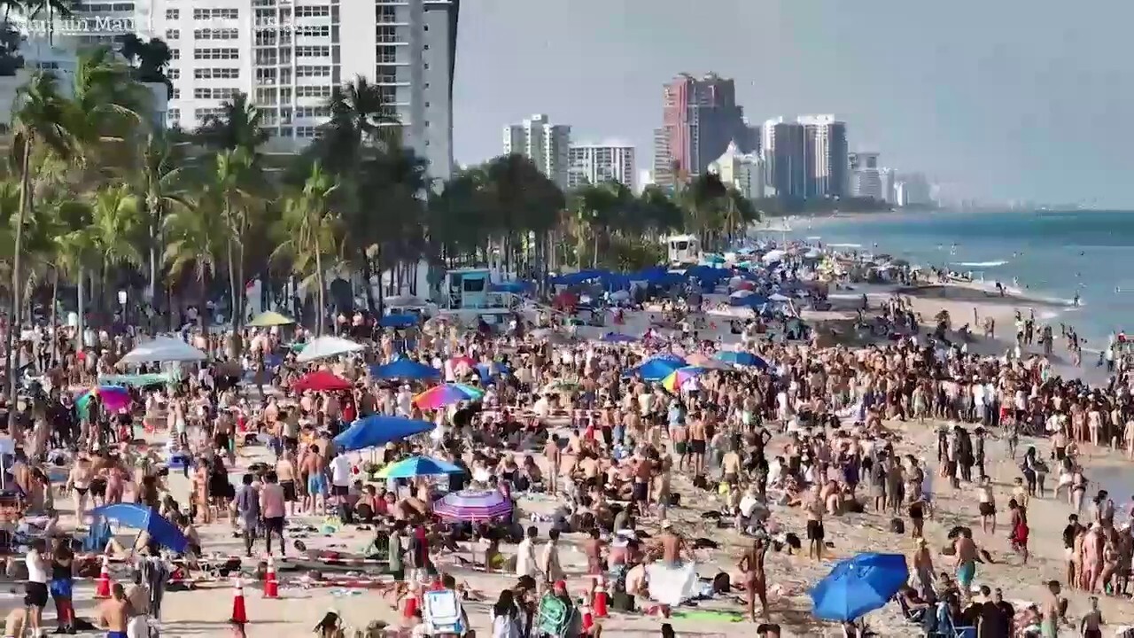 Пролетната ваканция във Флорида привлича огромни тълпи, плажни боксови мачове във Форт Лодърдейл