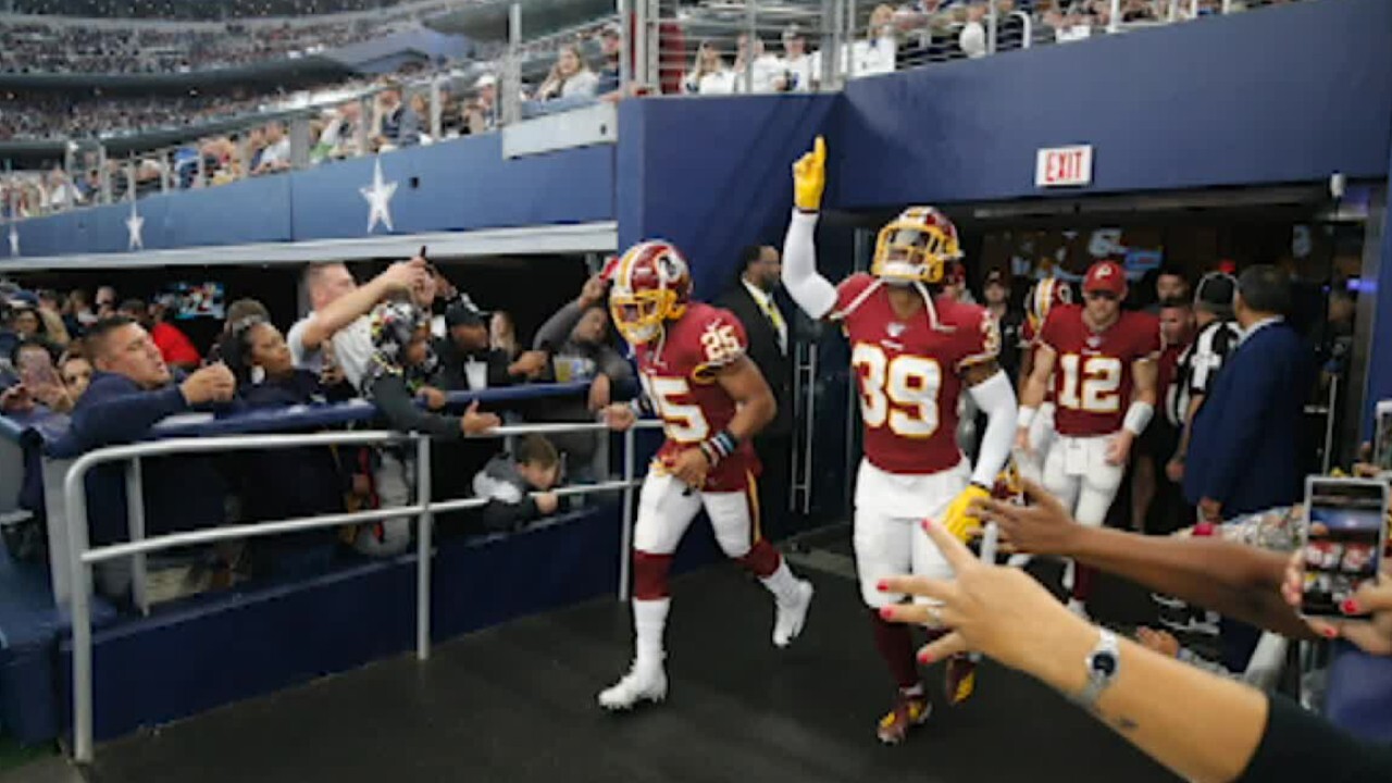 Photo of first couple sporting Redskins gear hits the Internet - Navajo  Times