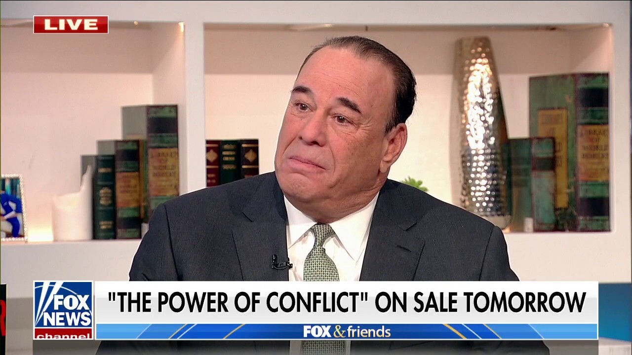 Jon Taffer warns restaurateurs are fighting to serve customers: 'It's a little scary right now'