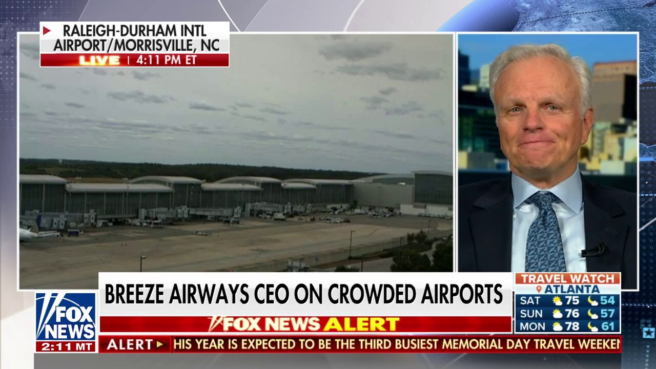  FAA needs to get ahead of staffing shortages: Breeze Airways CEO David Neeleman