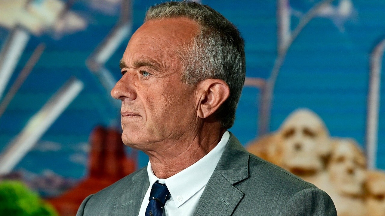 RFK, Jr's plan to revolutionize America's food system won't be an 'easy fix,' expert warns