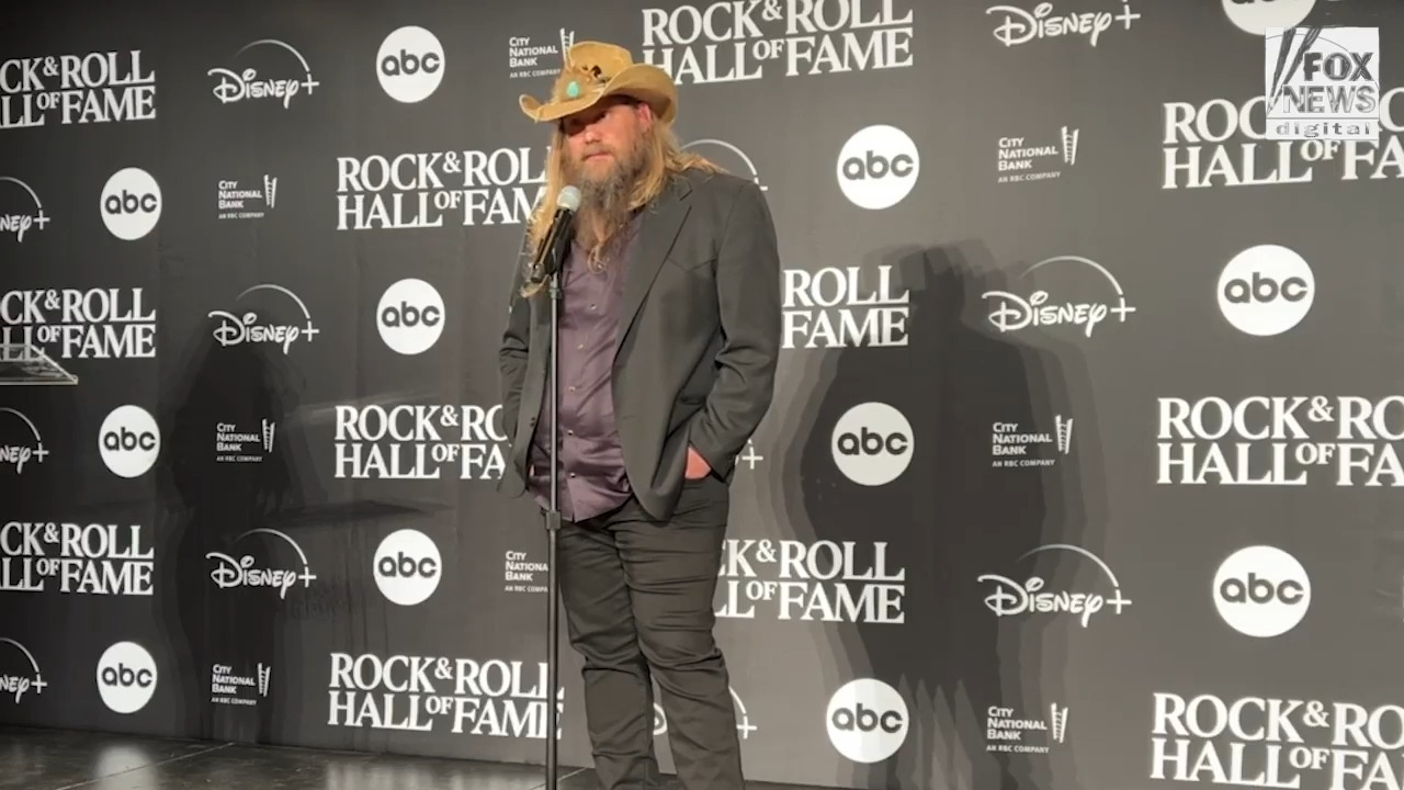 Chris Stapleton on key to successful marriage with wife of 16 years