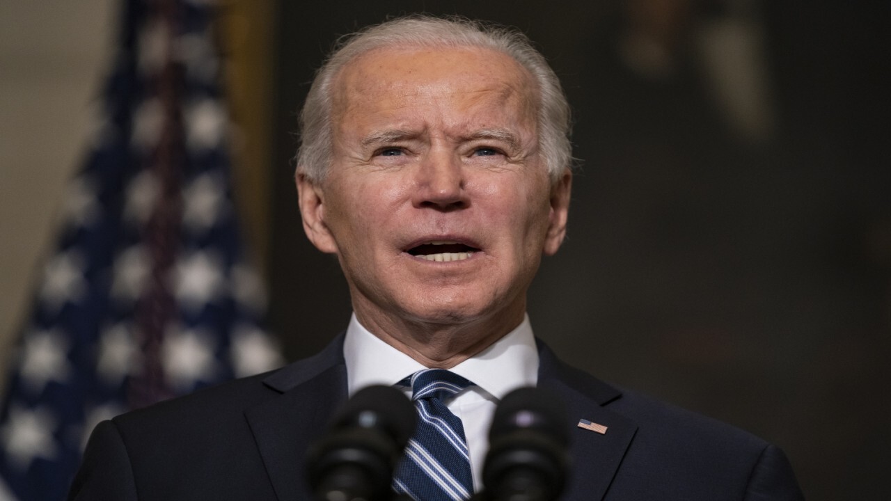 Sen. Scott rips Biden for ending Keystone pipeline: 'He's a puppet for the radical left'