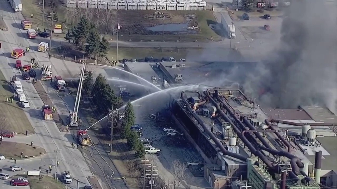 Ohio metal plant explosion kills 1, injures more than a dozen others