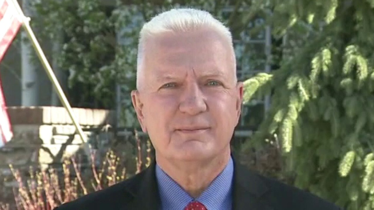 Dr. Giroir: Biden, officials giving 'mixed messages' on mask-wearing and vaccines