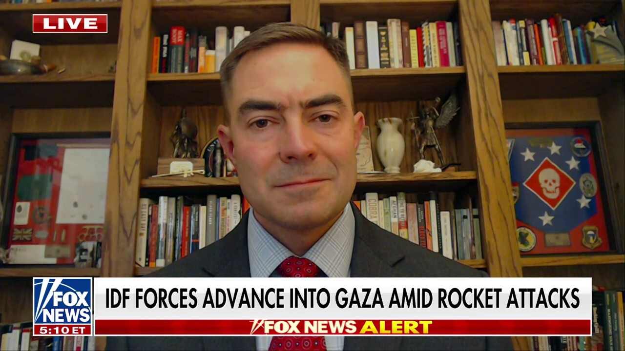 The IDF could use 'selective flooding' in Hamas' tunnel system: Lt. Col. Chris Banweg
