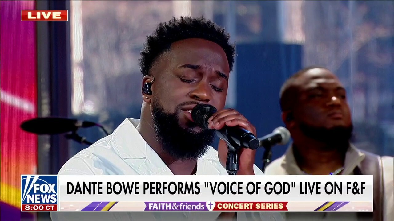 Dante Bowe performs ‘Voice of God’ live on ‘Fox & Friends Weekend’