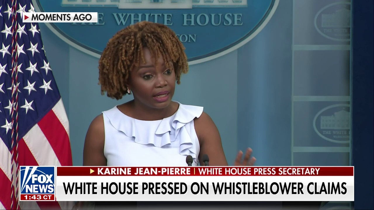 Karine Jean-Pierre seems flustered when peppered with Hunter Biden questions