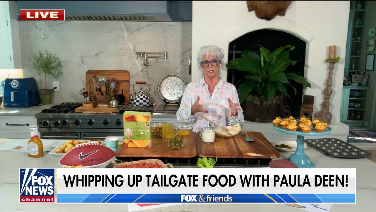 Paula Deen reveals recipe for her BBQ chicken cornbread cups ahead of the Big Game