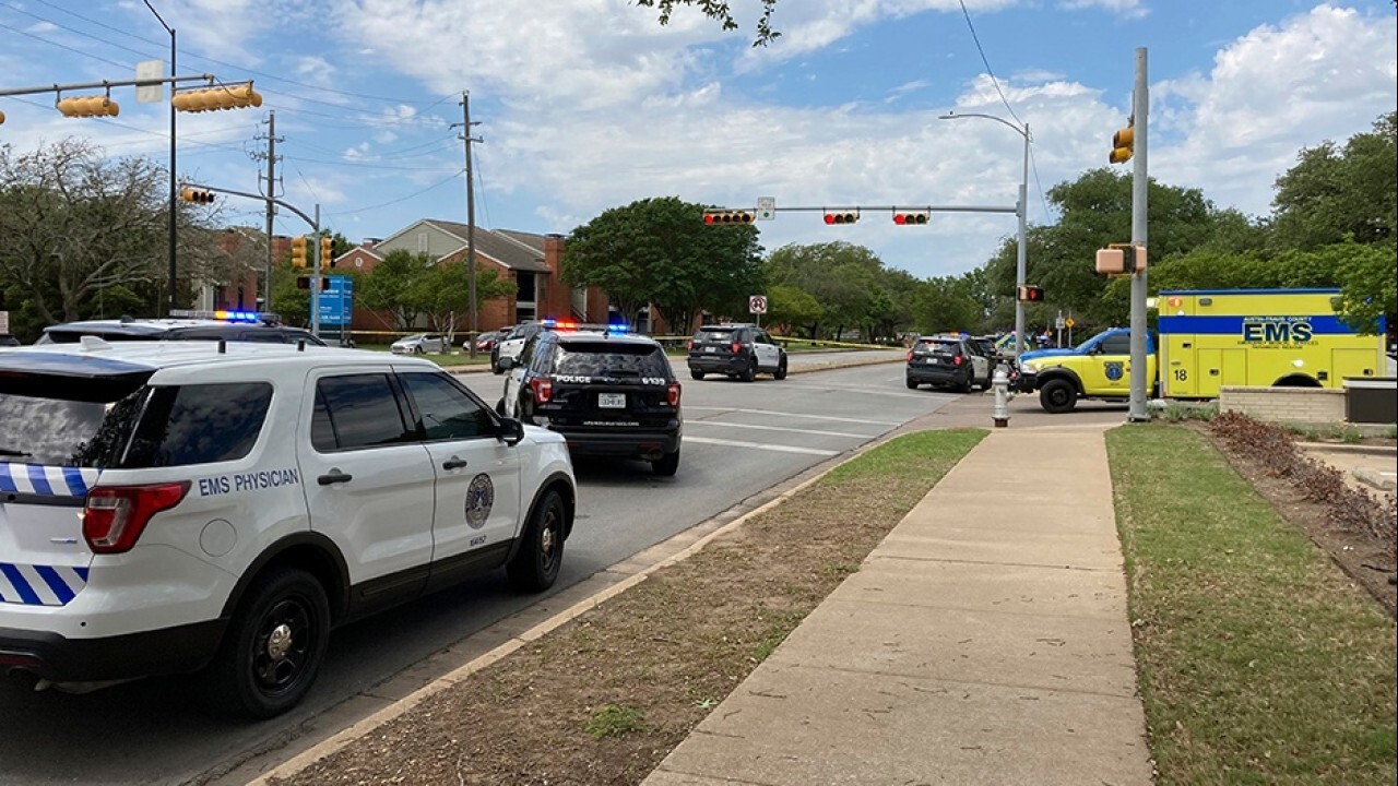 Manhunt underway after 3 killed in Austin, Texas