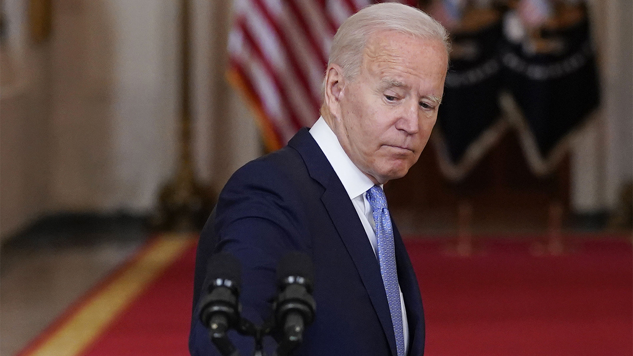Biden repeatedly walked away from reporters' questions during Afghanistan crisis