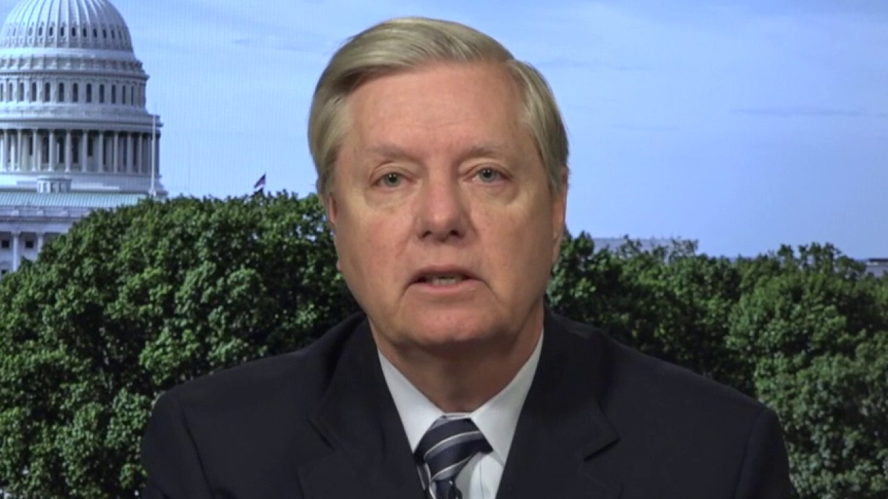 Sen. Lindsey Graham: Obama administration hated Flynn, they wanted him to be fired 