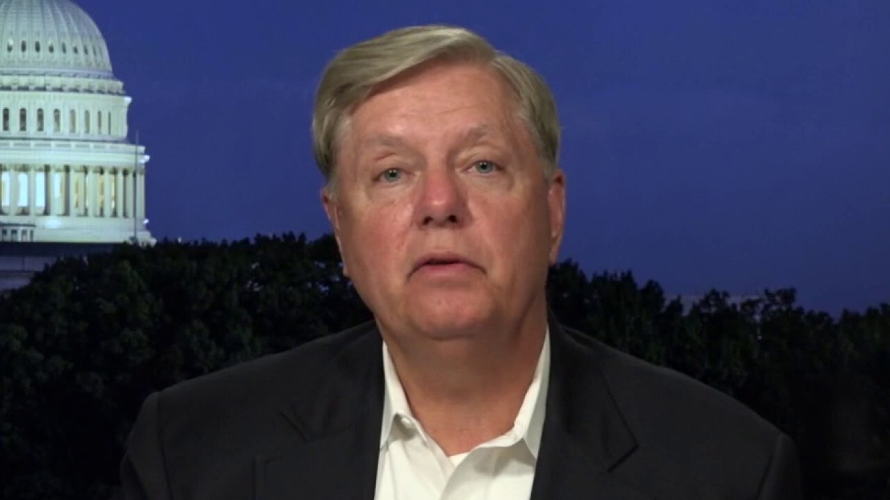 Sen. Lindsey Graham on FBI use of discredited Steele dossier, questions for Sally Yates