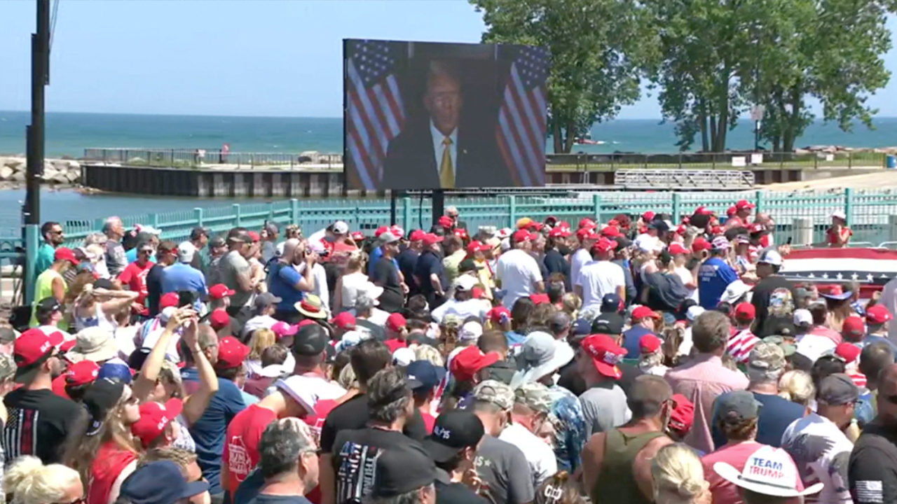 WATCH LIVE: Former President Trump rallies supporters in Wisconsin