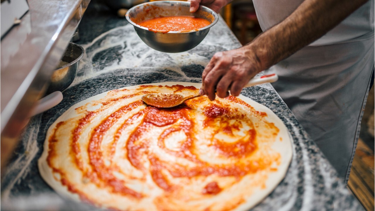 Be a pizza expert: 5 signs you're at a bad slice shop