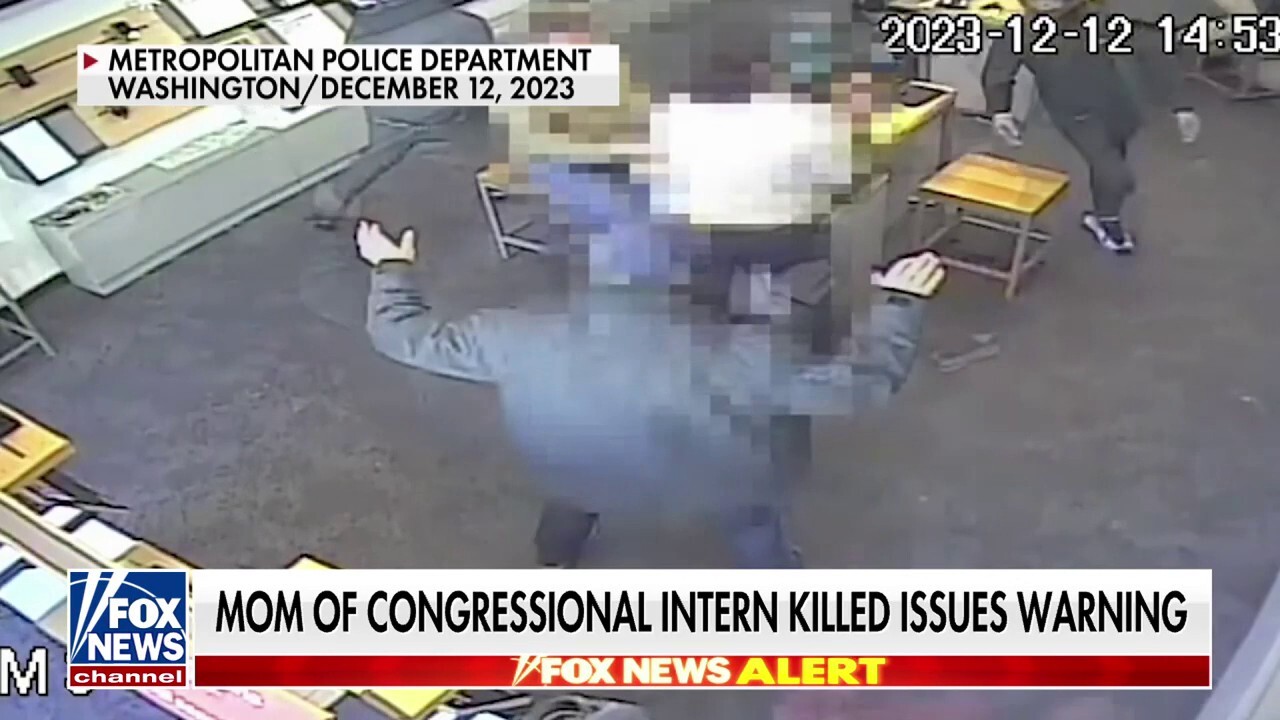 Mom of murdered congressional intern issues warning: 'This isn't a joke'