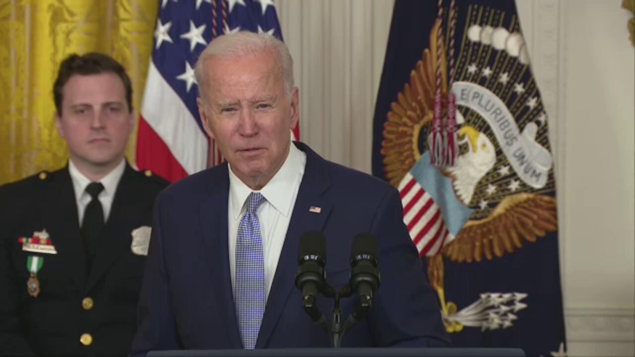Biden at January 6 ceremony honors officers, remembers 'what happened on July 6'
