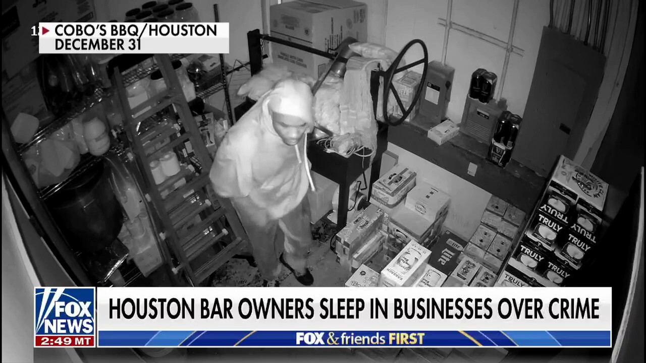 Houston bar owner forced to sleep in restaurant after string of burglaries 