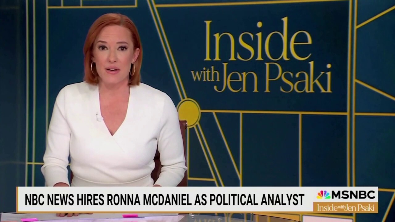 Водещата на MSNBC Джен Псаки нападна критиците в понеделник, които