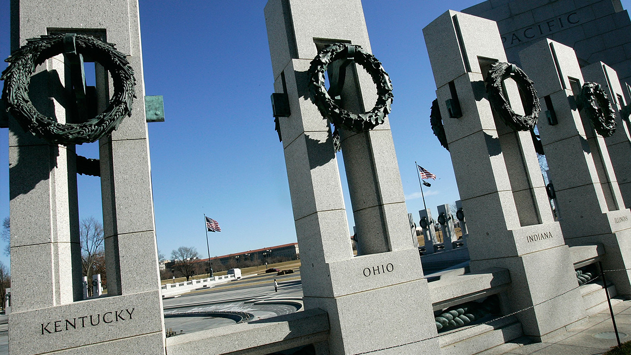 WATCH LIVE: Veterans honored during D-Day commemoration ceremony at the World War II Memorial