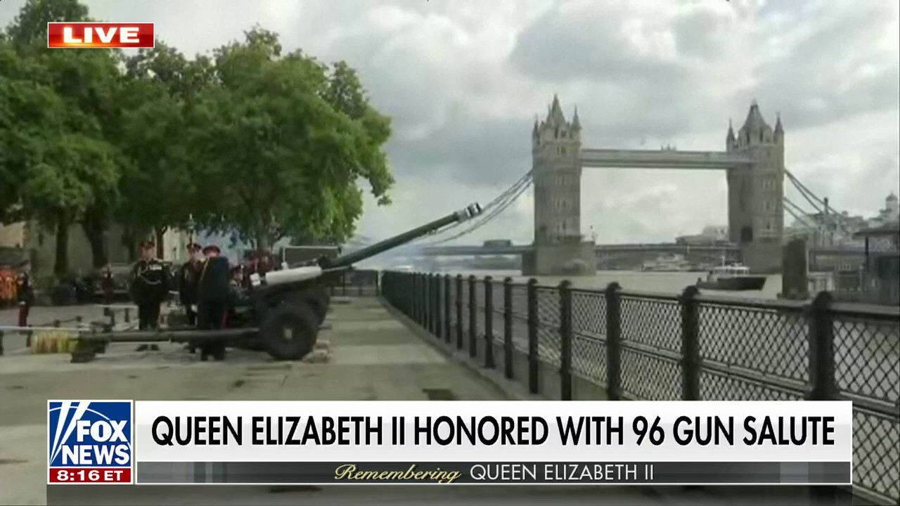 Queen Elizabeth honored with 96-gun salute